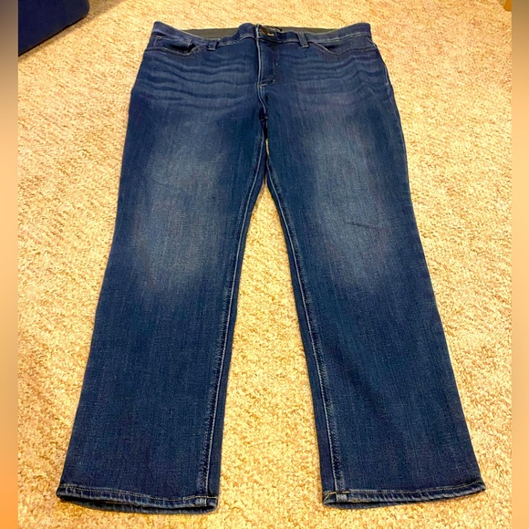 Lee SLIM FIT STRAIGHT LEG PULL ON JEAN size 18 short mid rise dark wash - Picture 1 of 6